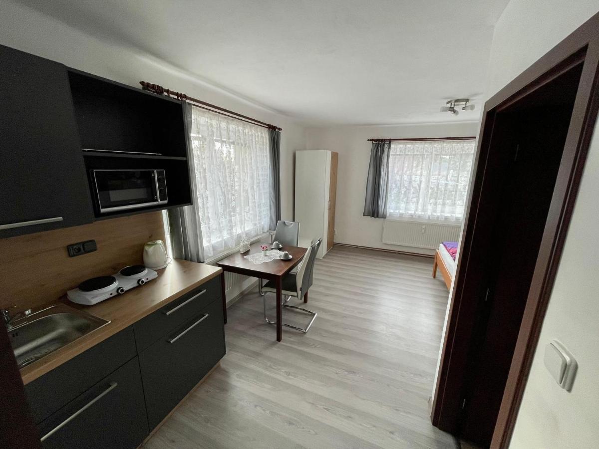 Apartmany Marjanka Jenisovice  Exterior photo